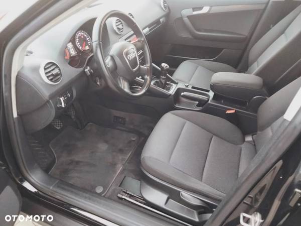 Audi A3 1.6 TDI 102g Sportback DPF - 8