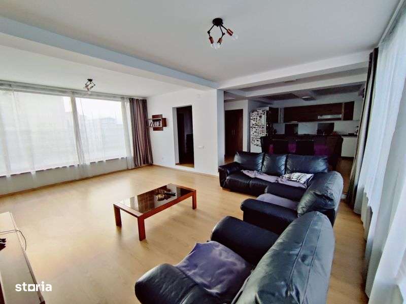 Vila de vânzare in duplex Chiajna - Imagine principală: 4/8