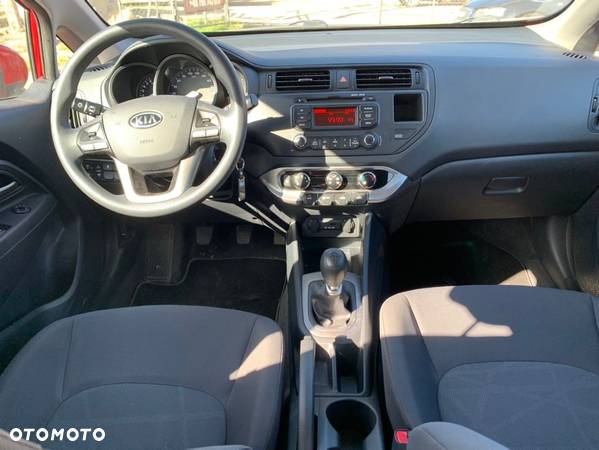 Kia Rio 1.4 Edition 7 - 19