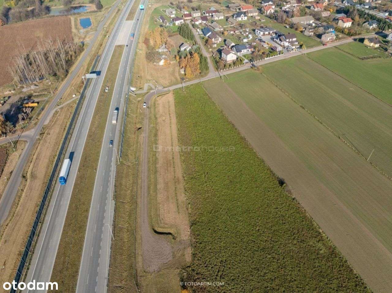 Działka inwestycyjna, objęta Mpzp, przy Dk- S7-7