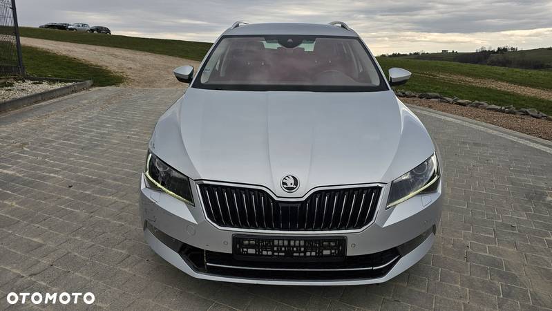 Skoda Superb 2.0 TDI 4x4 Style DSG - 2