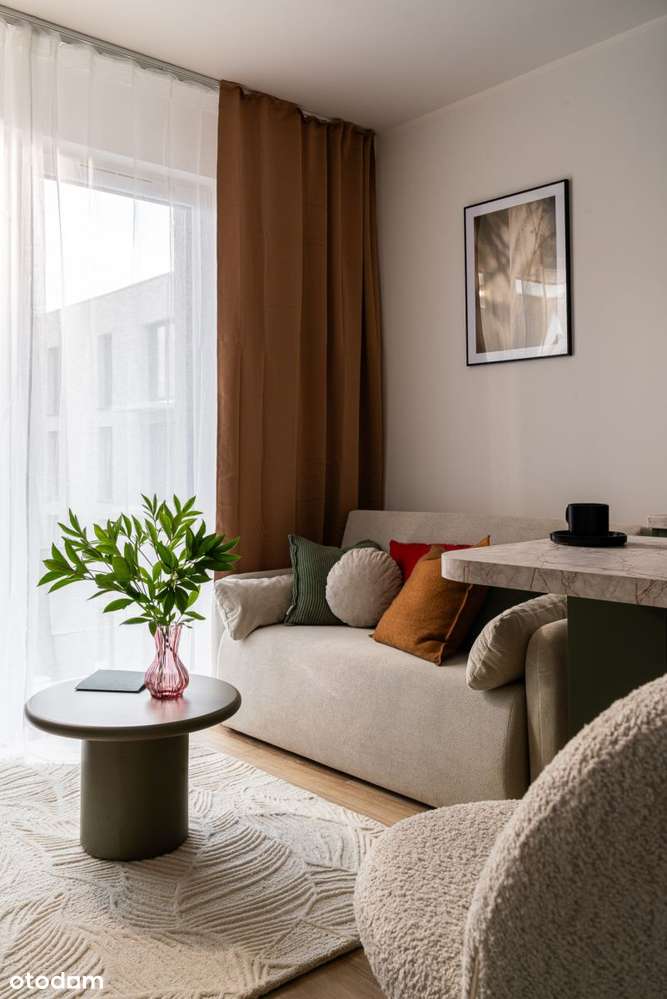 Lokal kompletnie wykończony i umeblowany -23% Vat - Pełny obrazek: 2/10