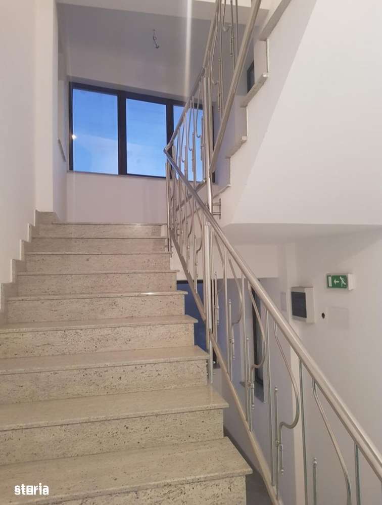 Cladire de birouri + casa de vanzare - Imagine principală: 5/11