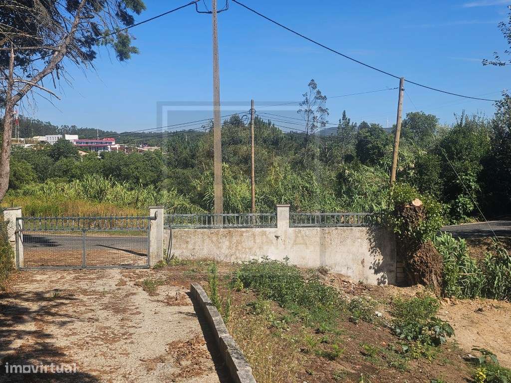 Refúgio em Mafra: Moradia T4 com Grande Potencial de Lazer e Terren...-47