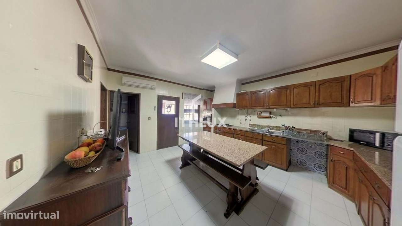 Moradia V5 com garagem localizado no Bairro Europa – Elvas - Portugal-17