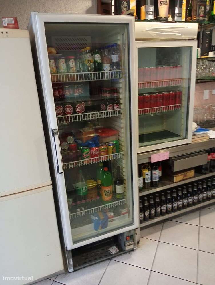 GRANDE OPORTUNIDADE ! TRESPASE DE CAFE EM GAIA-52