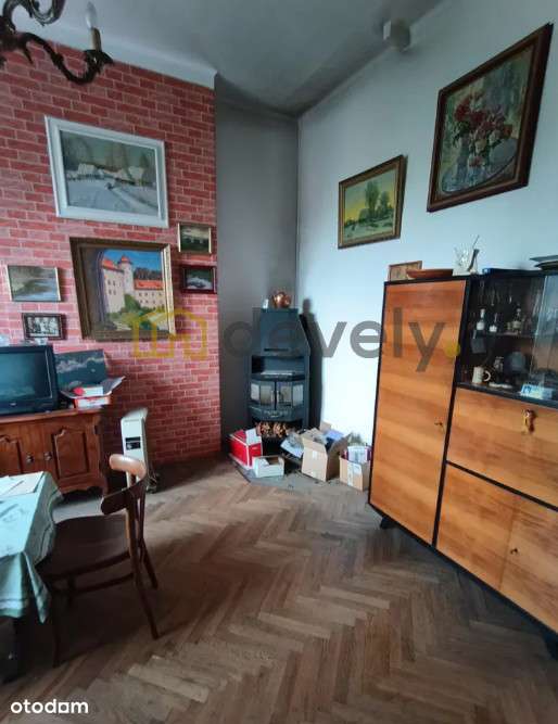 Z potencjałem kawalerka z windą/ Stare Miasto - Pełny obrazek: 2/4