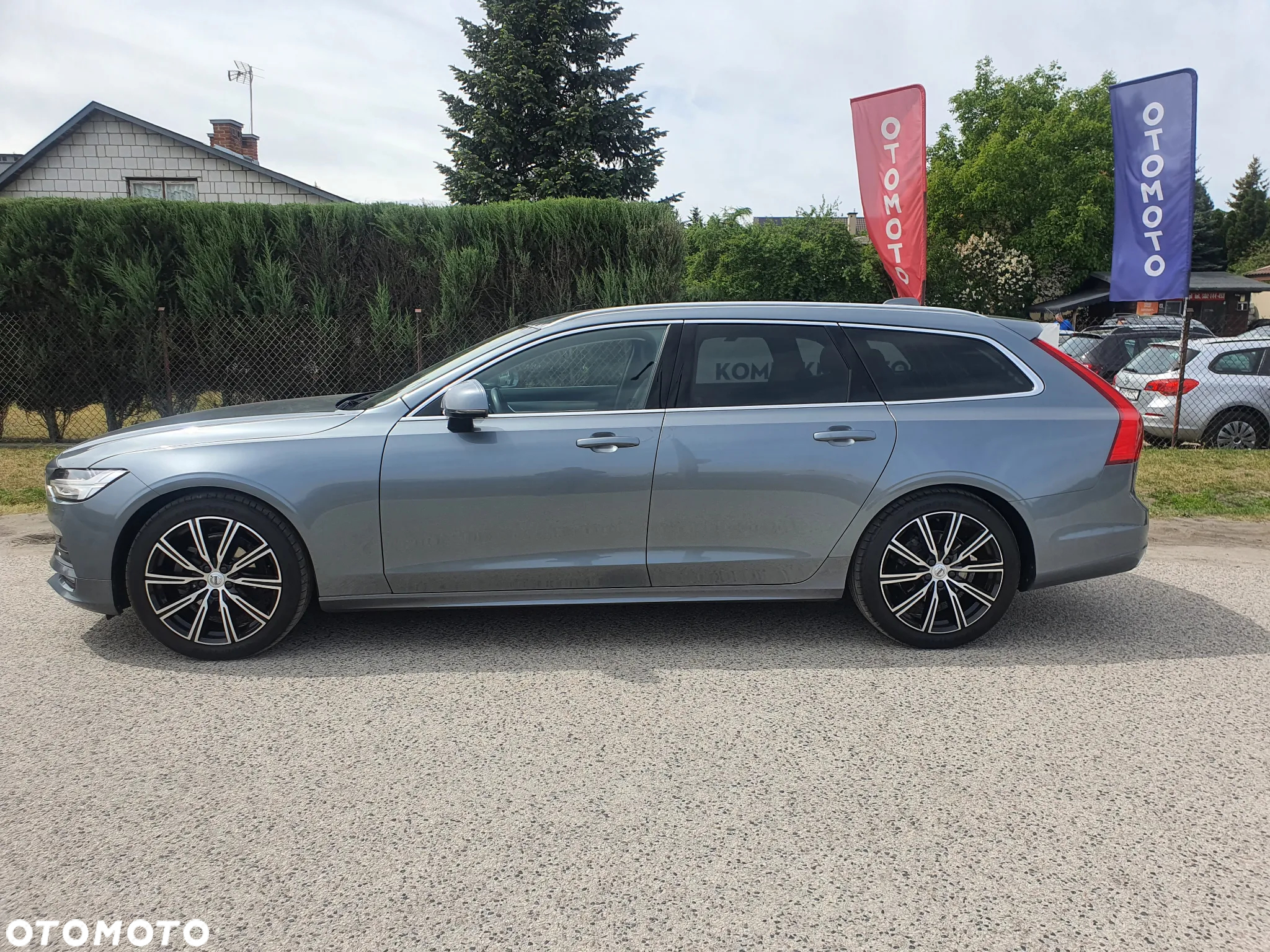 Volvo V90 D4 Momentum Pro - 8