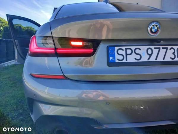 BMW Seria 3 330i M Sport sport - 9