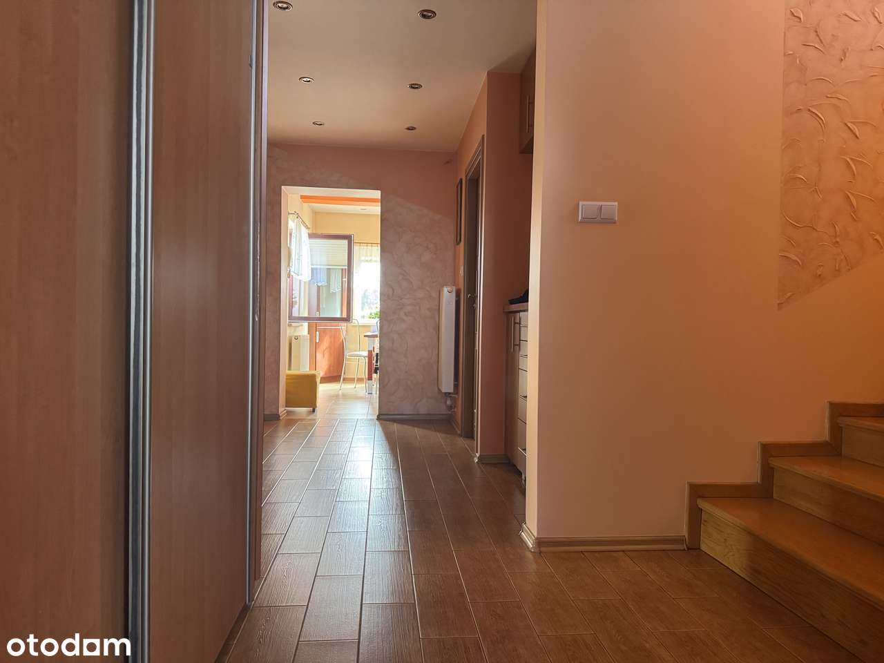 Wyjątkowa nieruchomość z częścią usługową-13