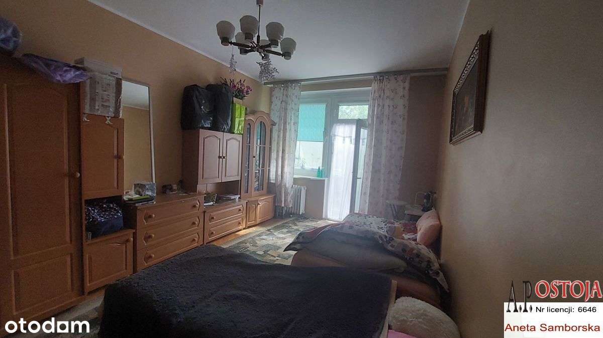 Kawalerka z balkonem blisko Sądów!-4