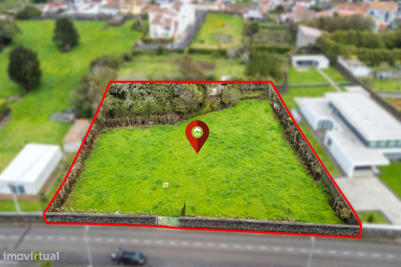 Terreno no Pico da Pedra - Grande imagem: 3/7