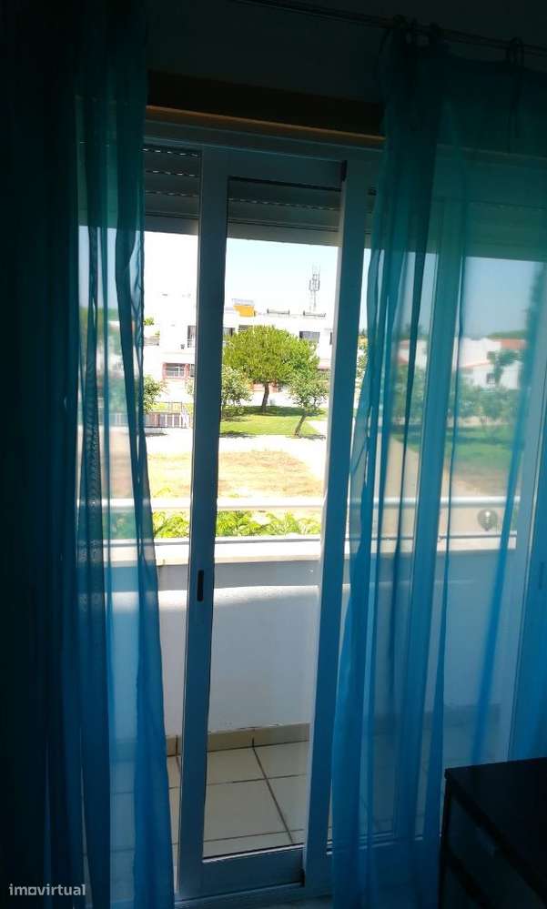 Fantástico apartamento T3, com boas áreas, Santa Luzia-17