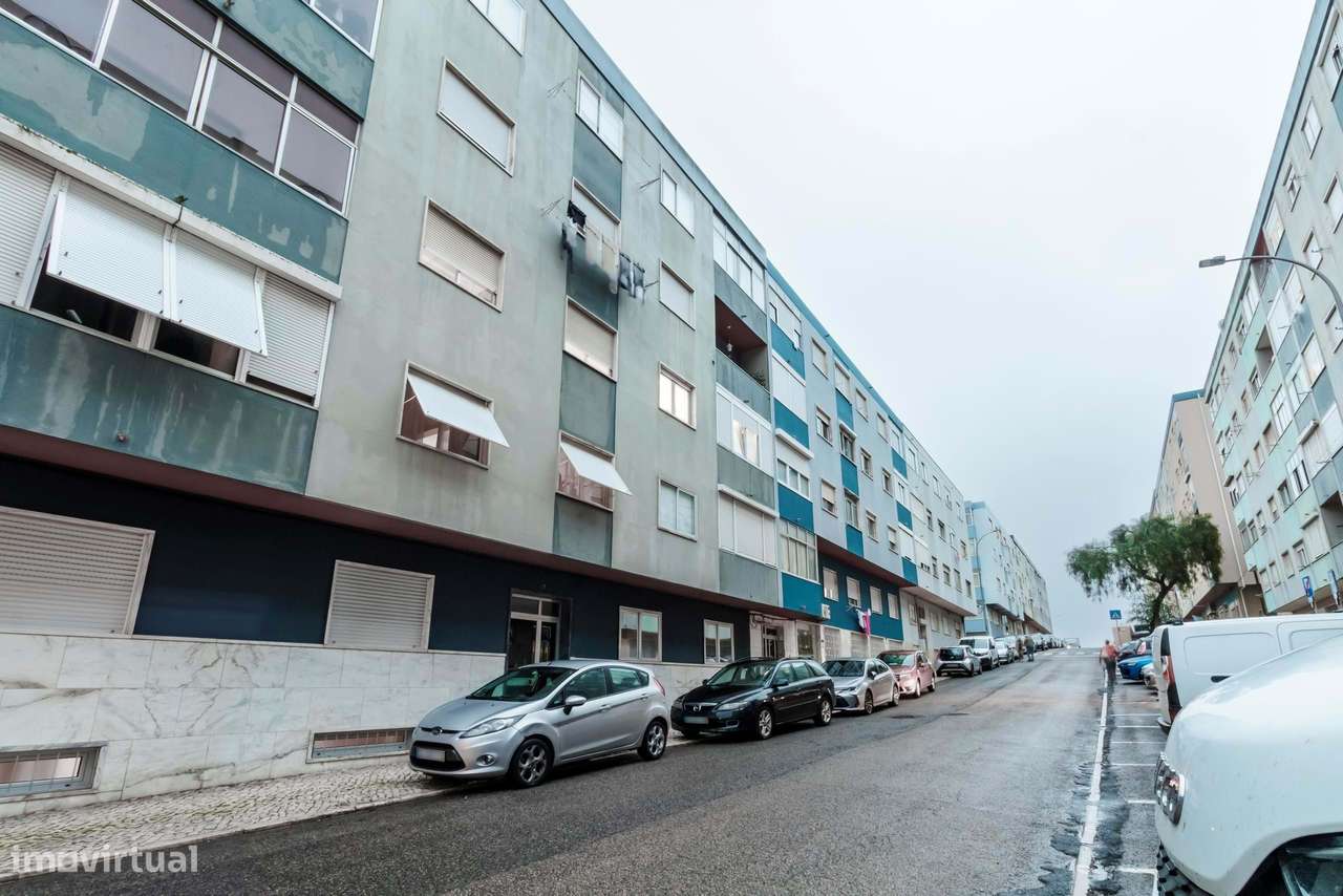 Apartamento T3 em Casal de São Brás, Amadora-41