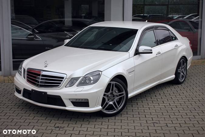 Mercedes-Benz Klasa E 63 AMG T AMG AMG Speedshift MCT AMG Performance Package - 9