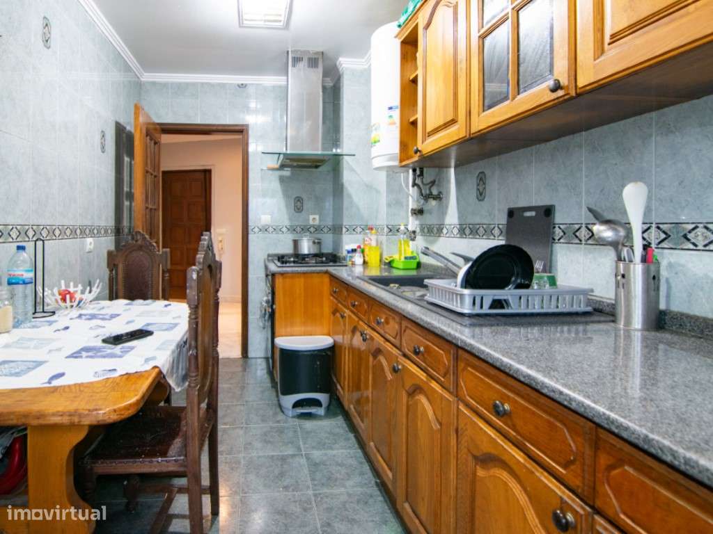 Imperdível T2 na Amadora!-4