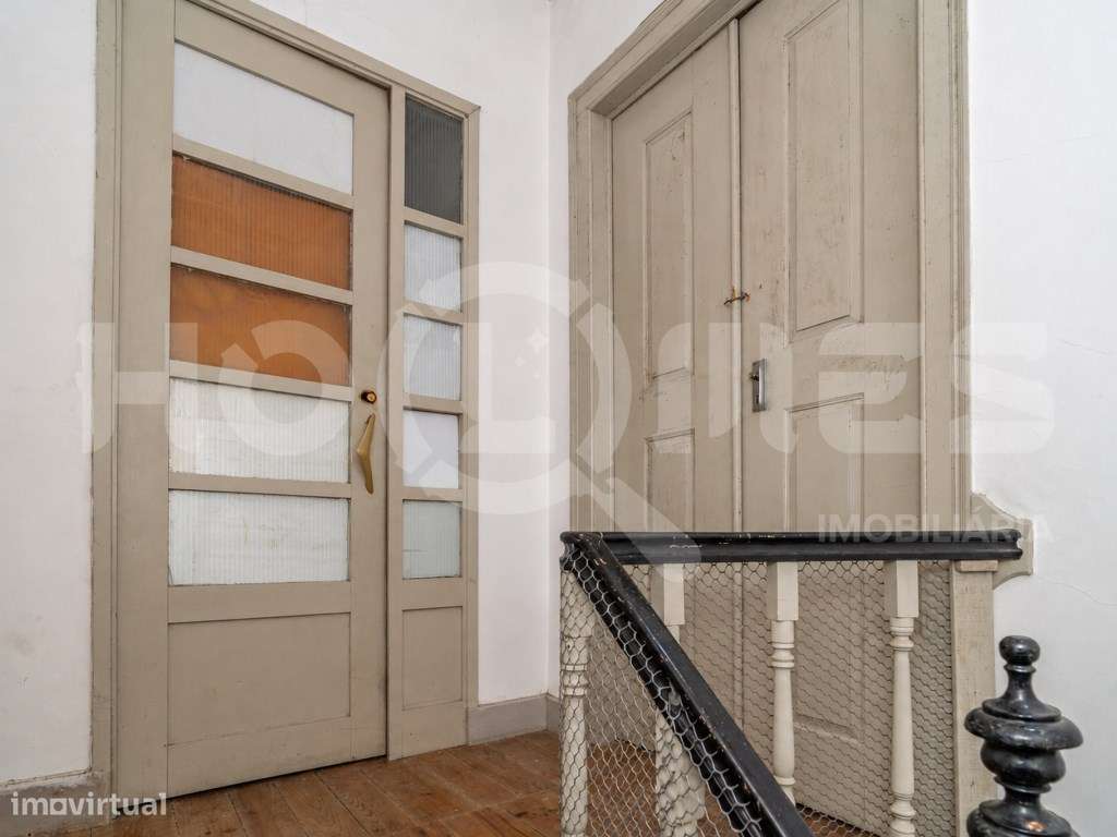 MORADIA COM 3 APARTAMENTOS NO CENTRO HISTÓRICO FIGUEIRA DA FOZ-46