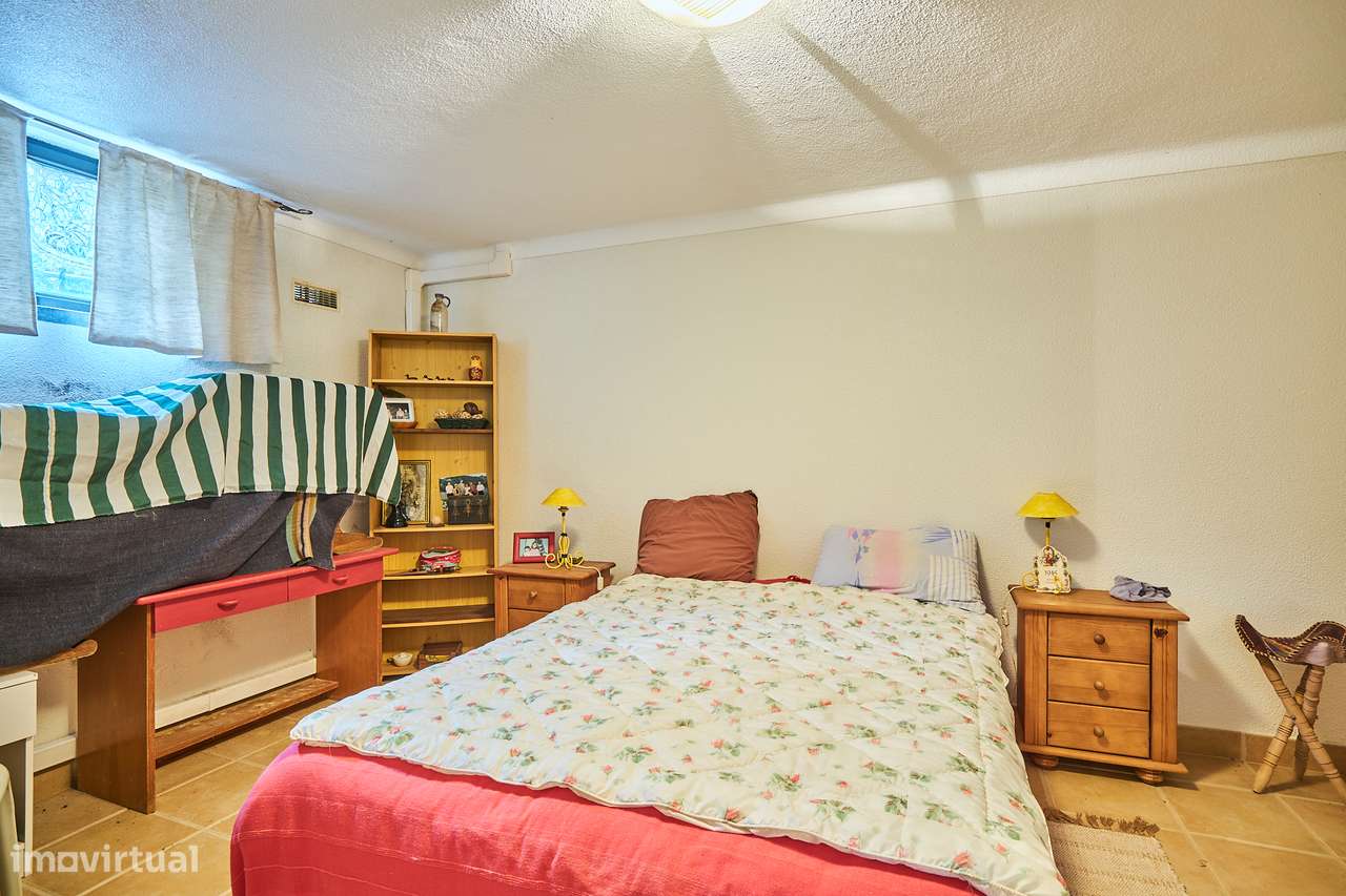 Moradia Geminada 4 Quartos - Pinhal Novo-35