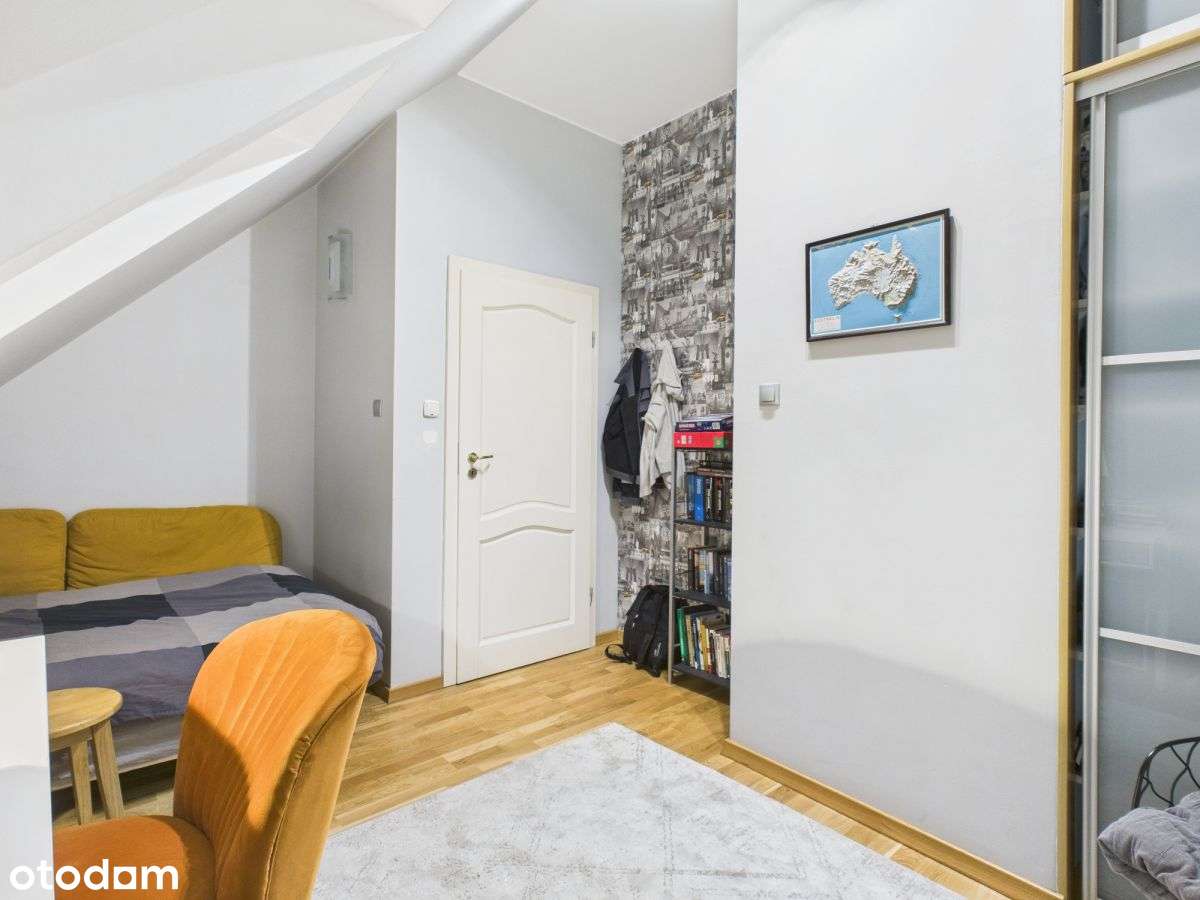 Komfortowe 2-poziomowe M4 z garażem i piwnicą-15