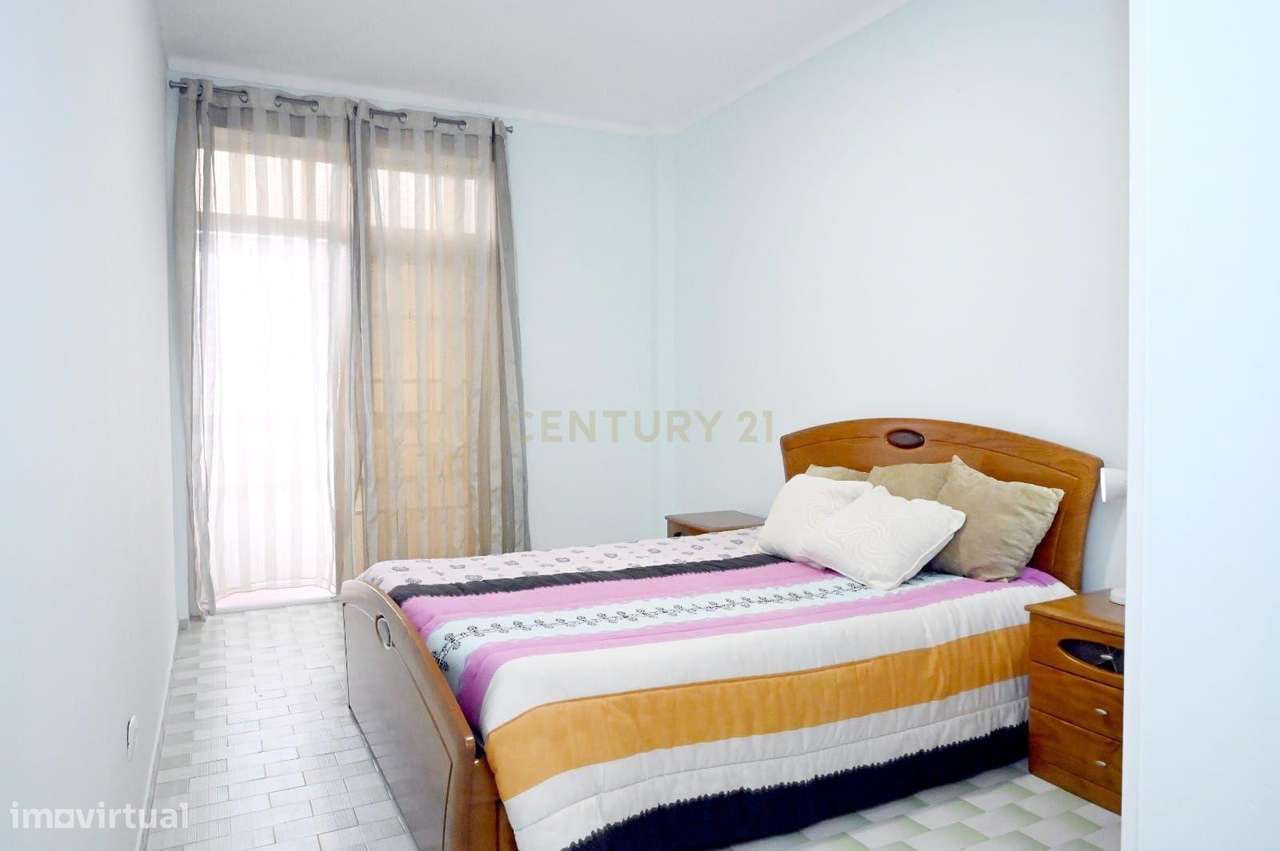Apartamento T3 no Alto Seixalinho - Conforto, Luz e Potencial-4