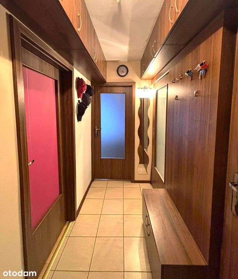 Trzy pokoje w dobrym standardzie parter-11