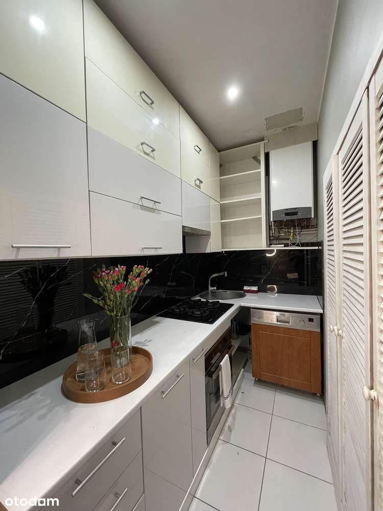 Dwupokojowe mieszkanie z klimatem – taras, parking, antresola, kominek - Pełny obrazek: 5/9