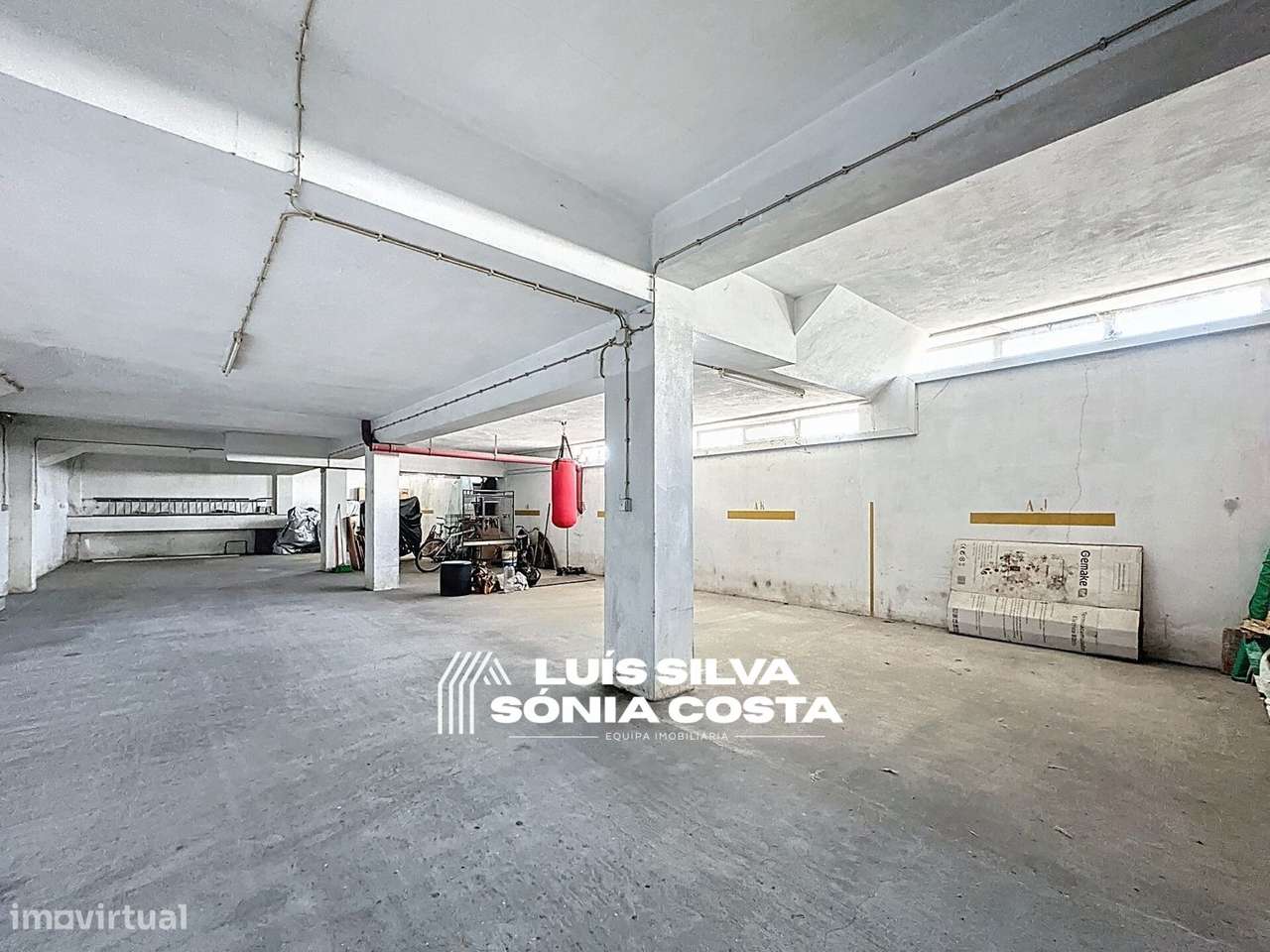 Apartamento T2 Remodelado c/ Varandas, Garagem & Elevador - Centro...-26