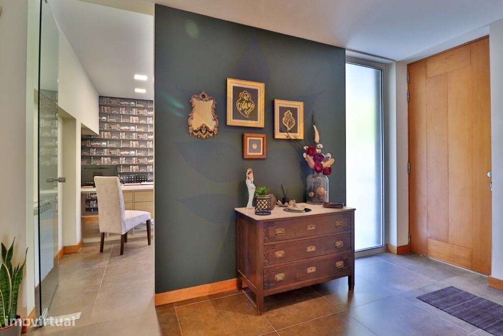 Moradia T4+Escritório na Areosa, junto à praia - Grande imagem: 2/60