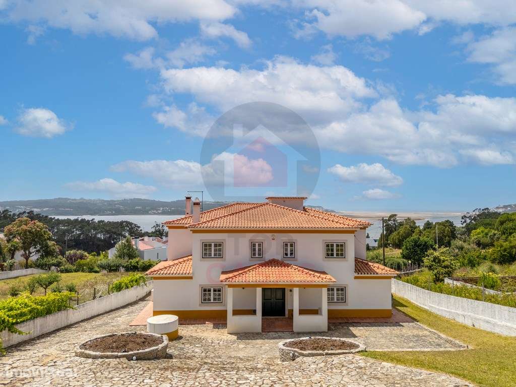 Moradia com Carácter e Encanto com Vista para a Lagoa de Óbidos-41