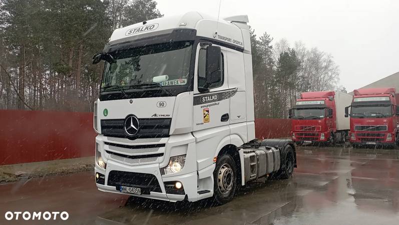 Mercedes-Benz ACTROS - 1