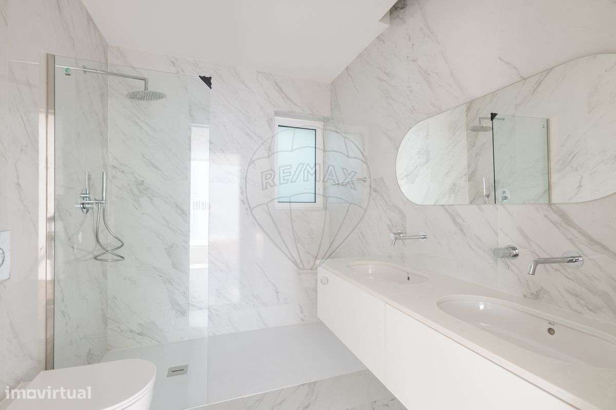 Moradia T4 para venda-34