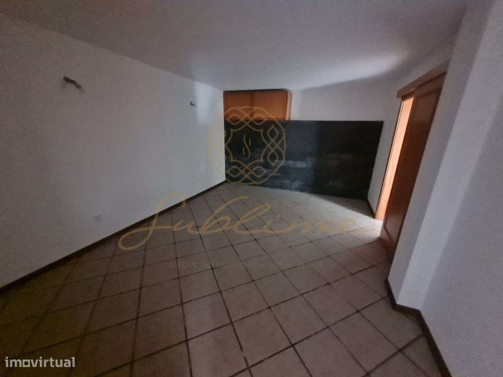 Moradia isolada V3+2 situada em Caixas, Sesimbra com Piscina-47