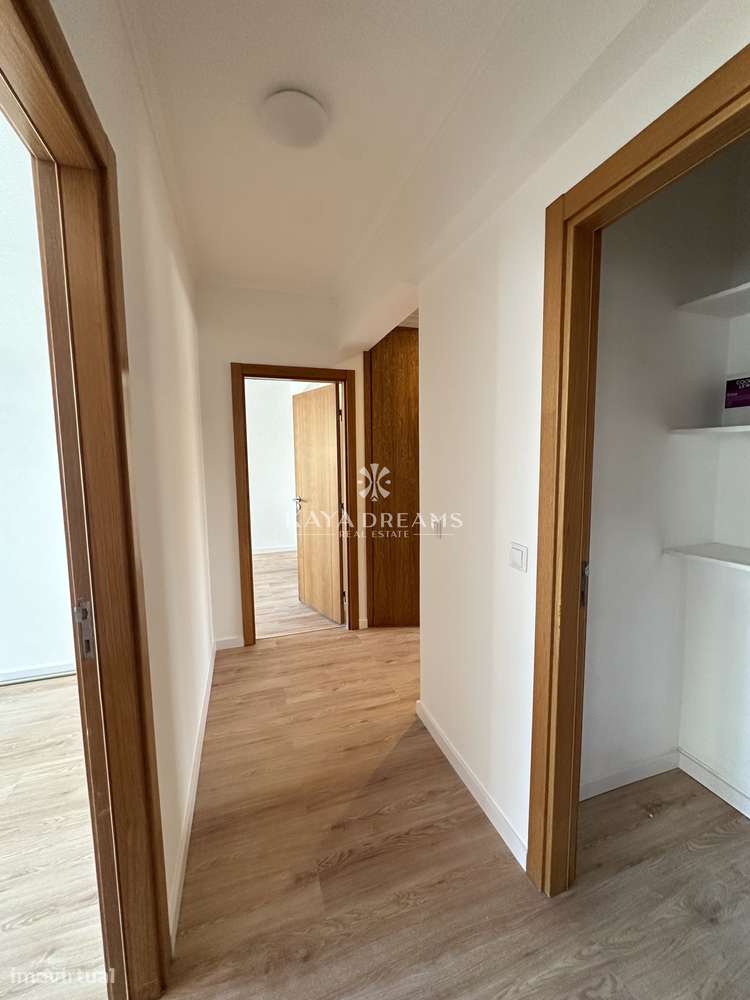 T3 a 5 min a pé para o Metro de Odivelas, Urbanização Quinta Nova,... - Grande imagem: 4/9