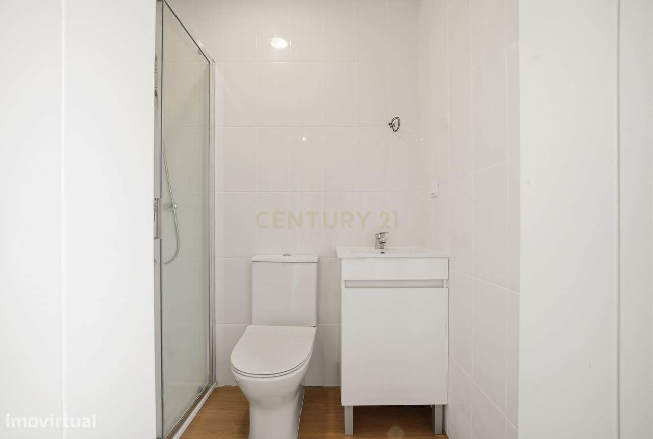 Dois estúdios para venda no centro de Coimbra - Oportunidade Única!-7