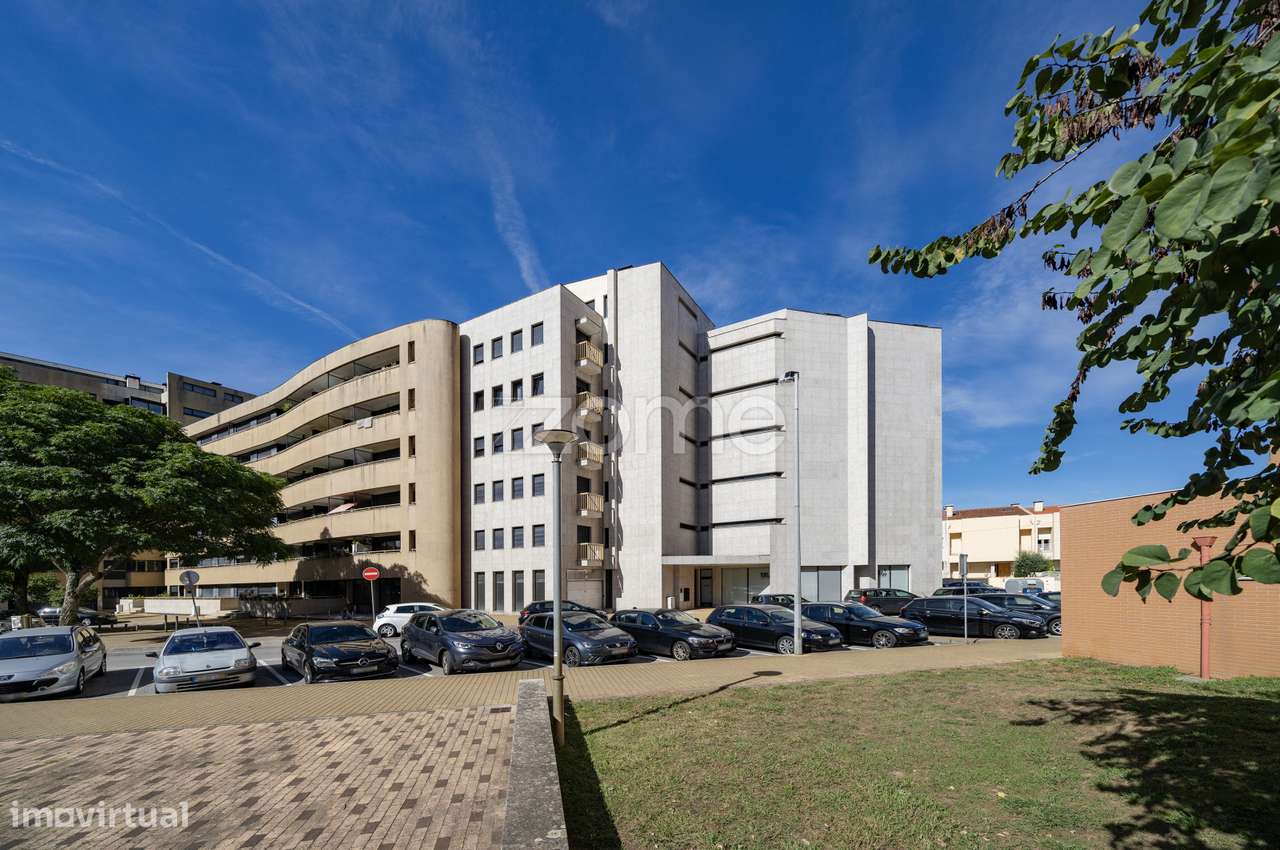 Apartamento T3 com 160 m2 em S. Victor! - Grande imagem: 2/40