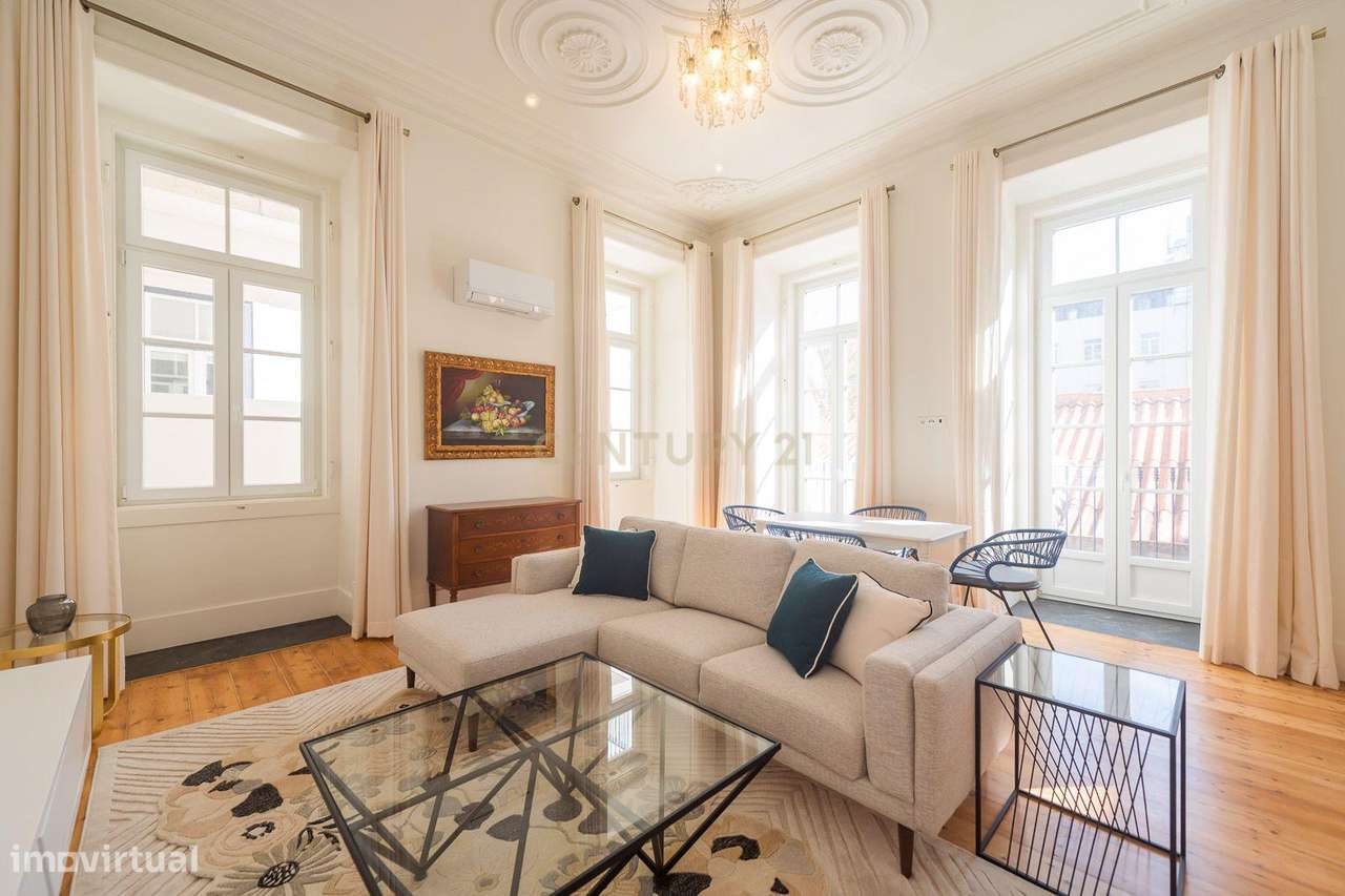 Elegante Apartamento T2 c/ 2 WC's | Totalmente Remodelado e Equipado - Grande imagem: 3/32