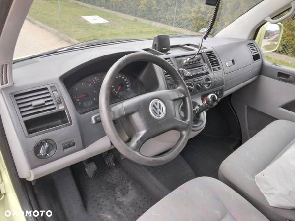 Volkswagen Transporter - 12