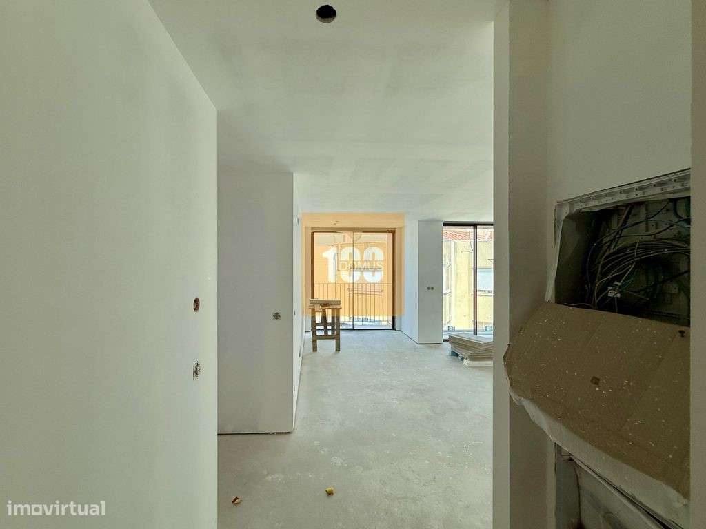 T2 com varanda - Capelo Residences-10