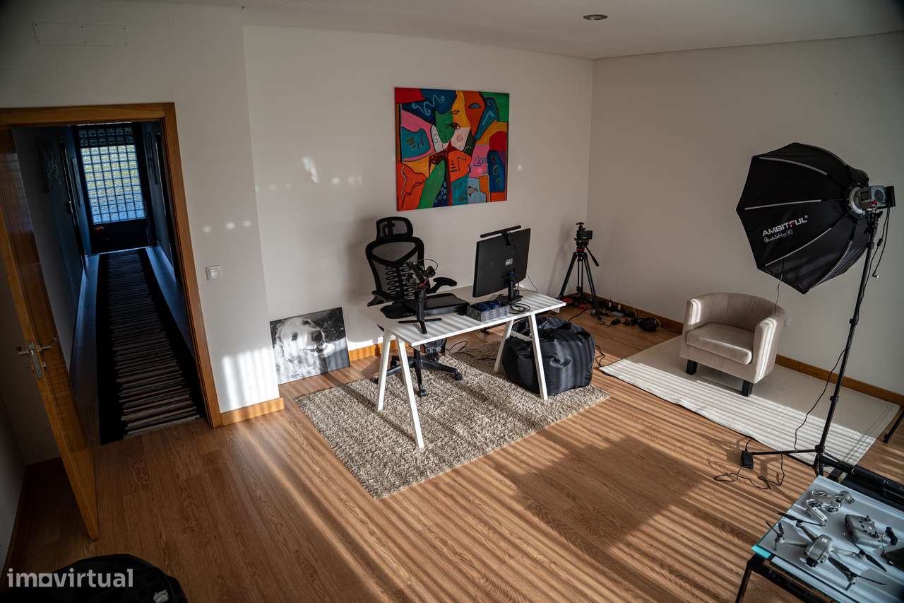 Moradia Unifamiliar T4 - Grande imagem: 4/40