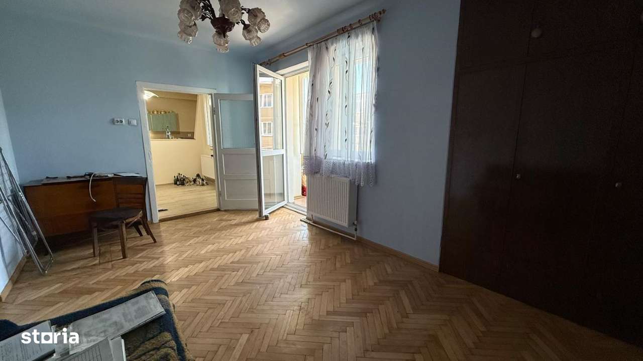 3 camere, ultracentral, Gen.Magheru  ,et.3 , 65 mp,  balcoane-8