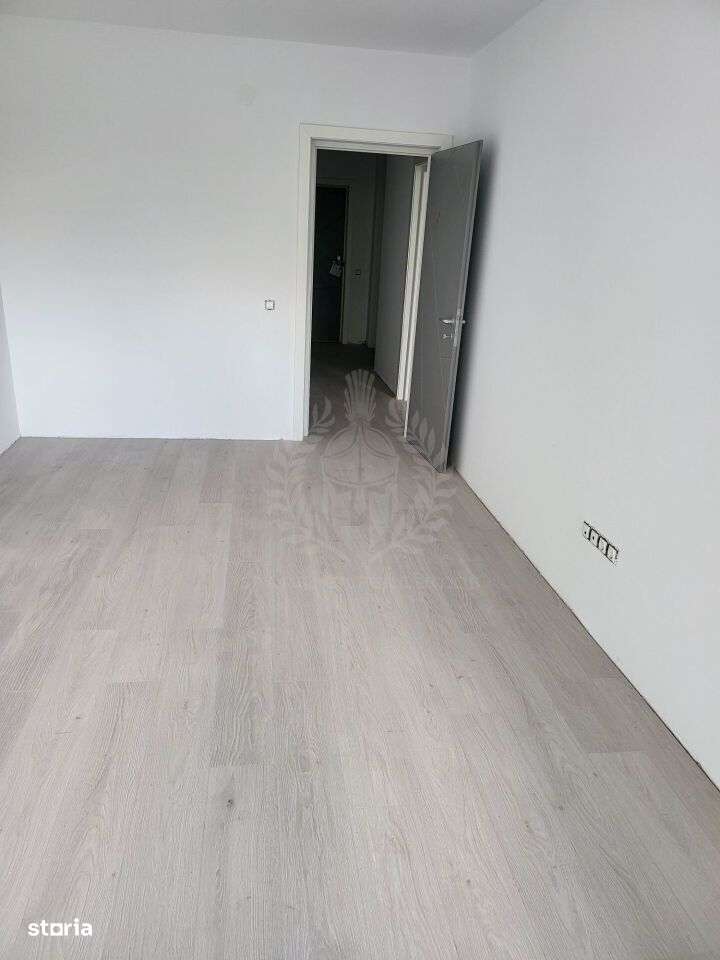 // 2 CAMERE// WHITE TOWER// - Imagine principală: 5/7