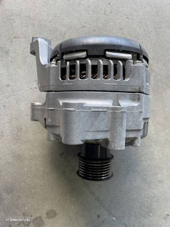 Alternador BMW 116D 3 cilindros F20 - 2