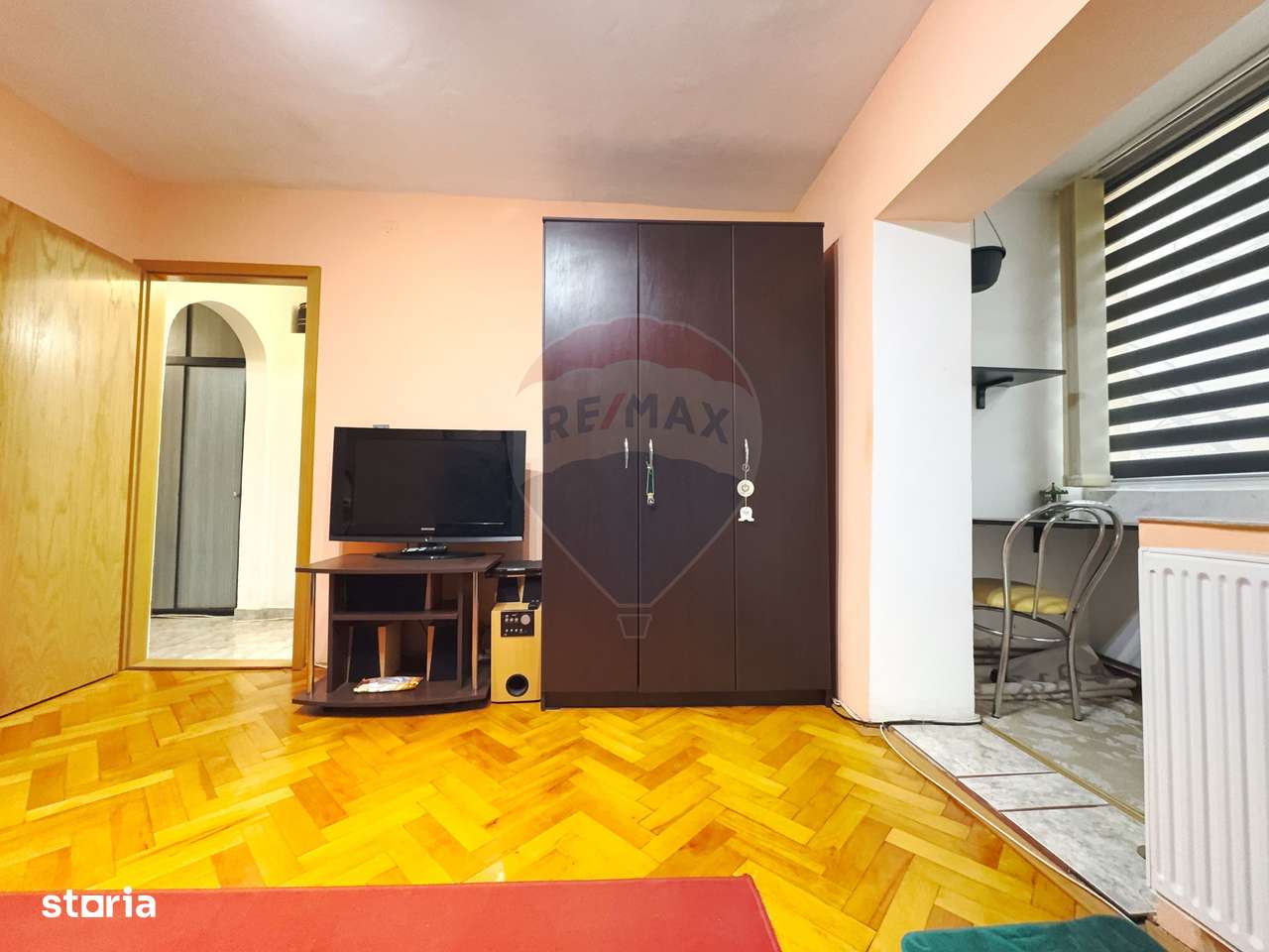 Apartament cu 3 camere, decomandat, pe strada Orșova - confort, eficie-5