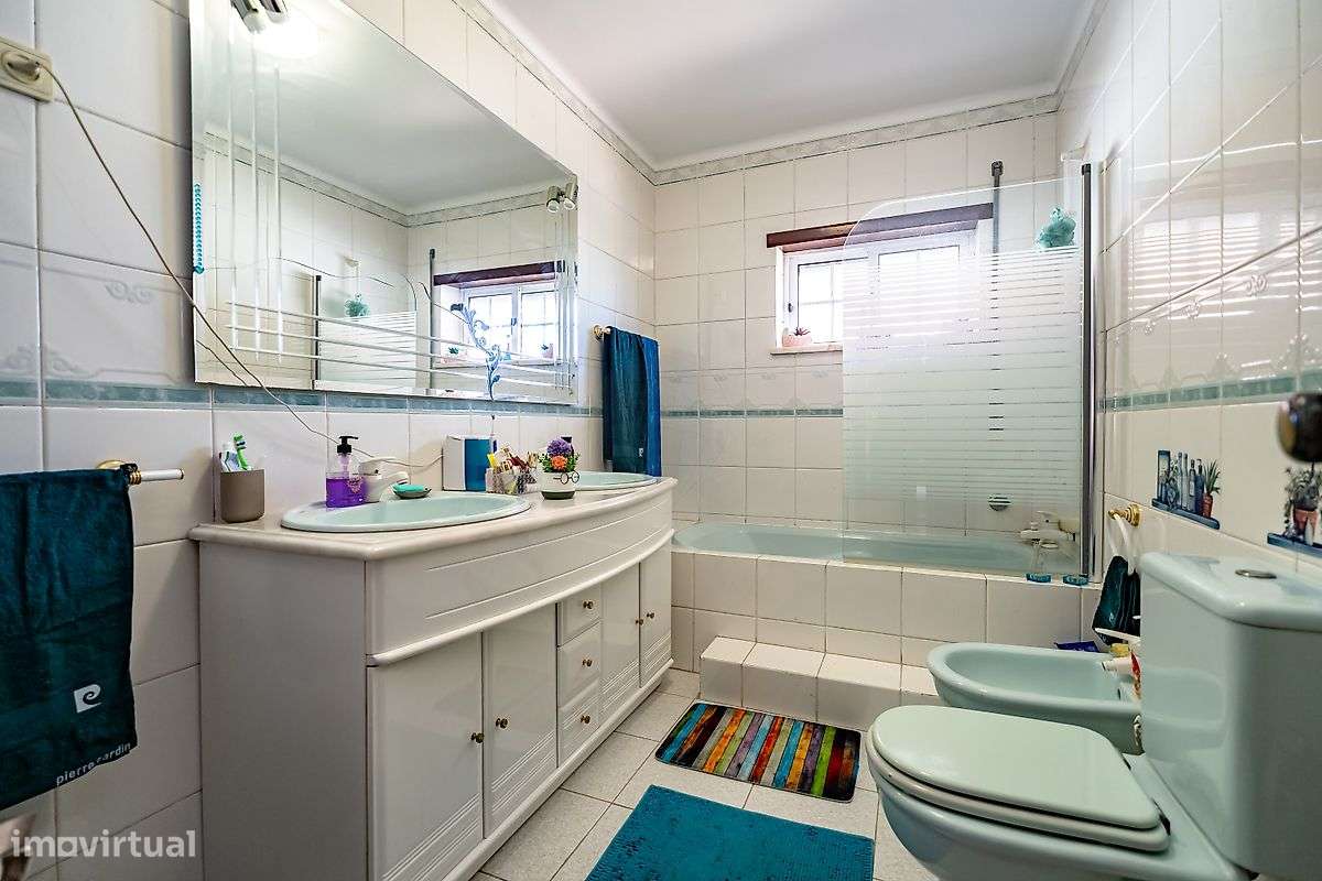 Excelente moradia T5 em localização única em Montemor-O-Velho.-30