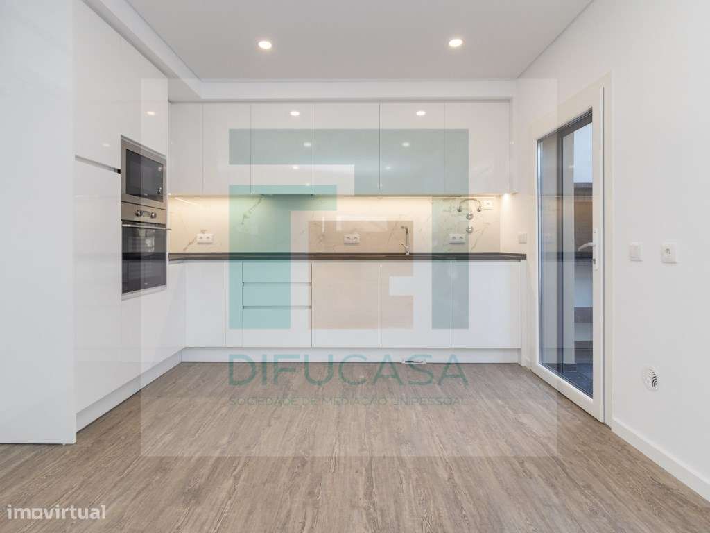 Moradia Geminada T3 + escritorio-3