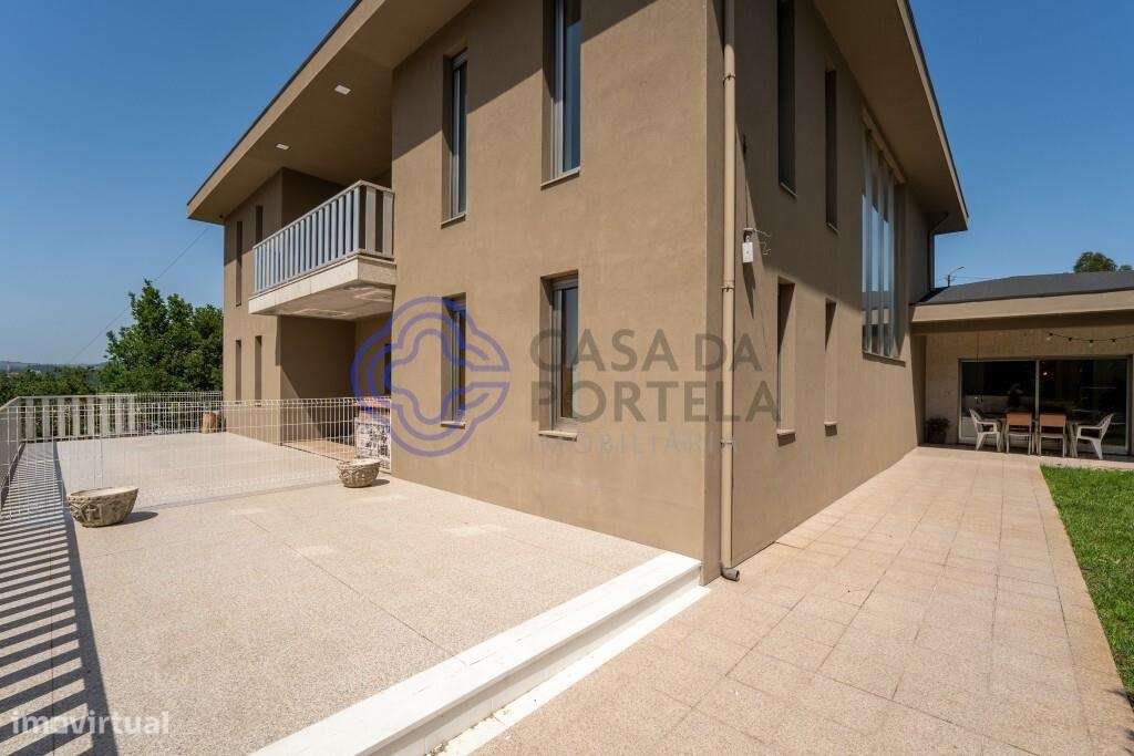 MORADIA COM PISCINA - Grande imagem: 4/48