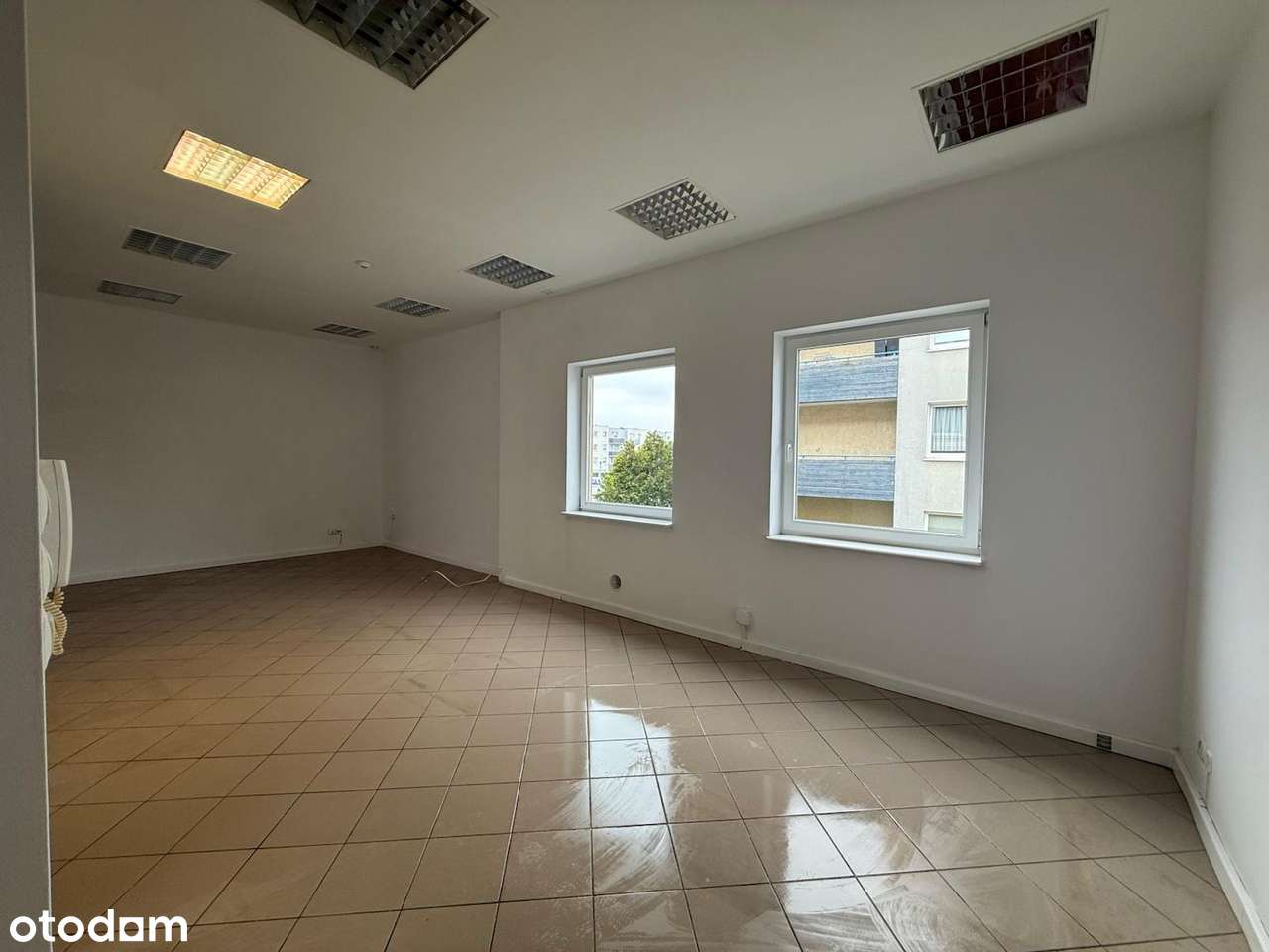 Sprzedam lokal 68m2 usługowo- handlowy z możliwością na mieszkalny - Pełny obrazek: 3/10