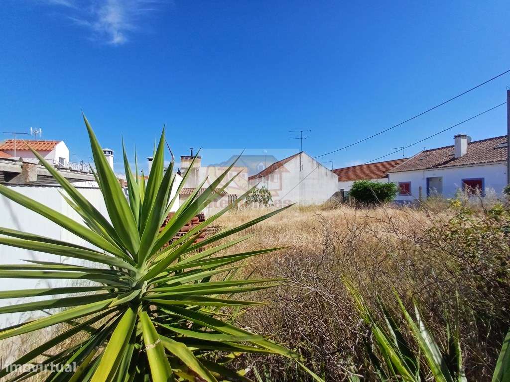 Lote urbano para moradia e piscina - Grande imagem: 2/9