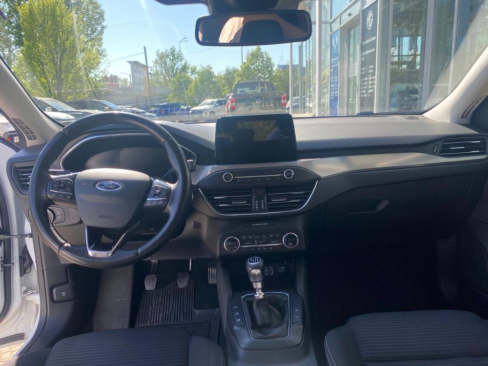 Ford Focus - foto 7