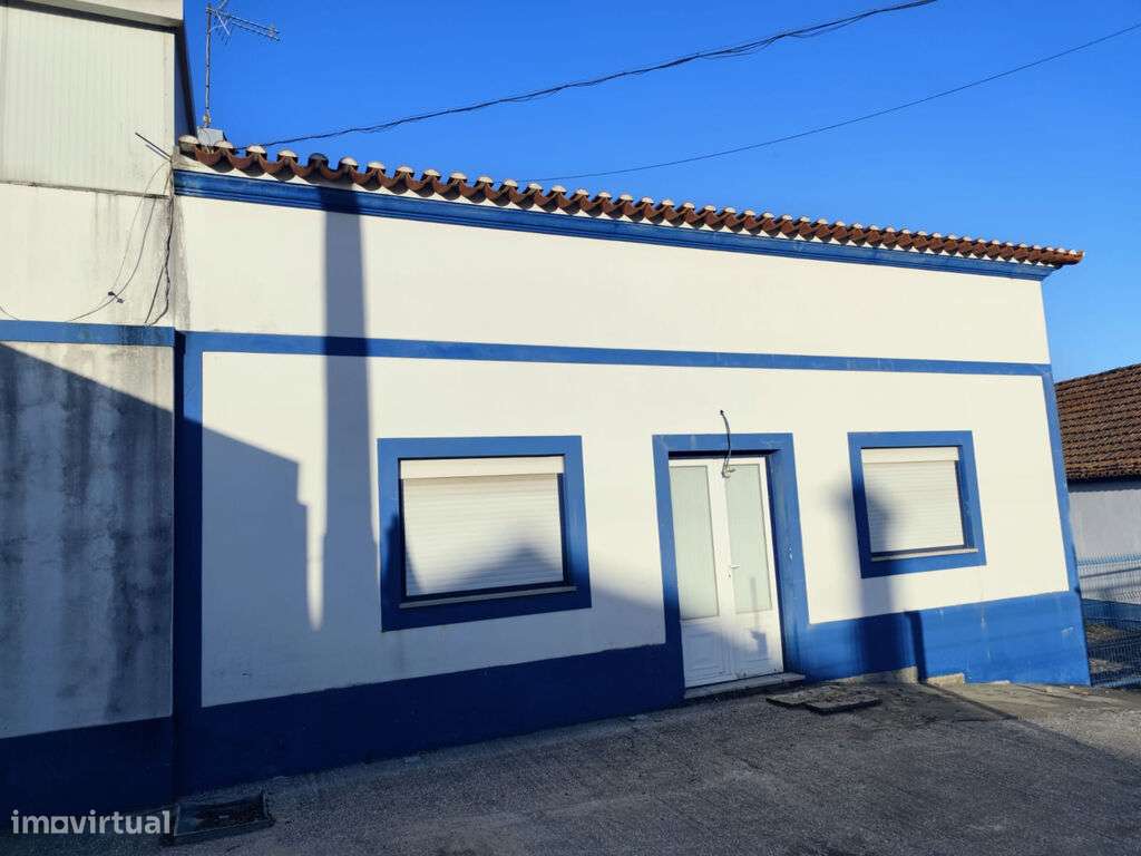 Quintinha com casas e Comércio independente - Santarém - Grande imagem: 5/46